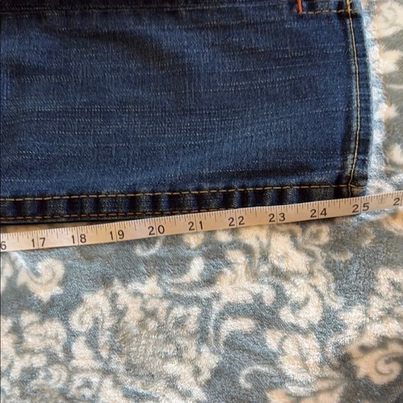 True Religion Women's Dark Distressed Blue Jeans - Picture 7 of 11